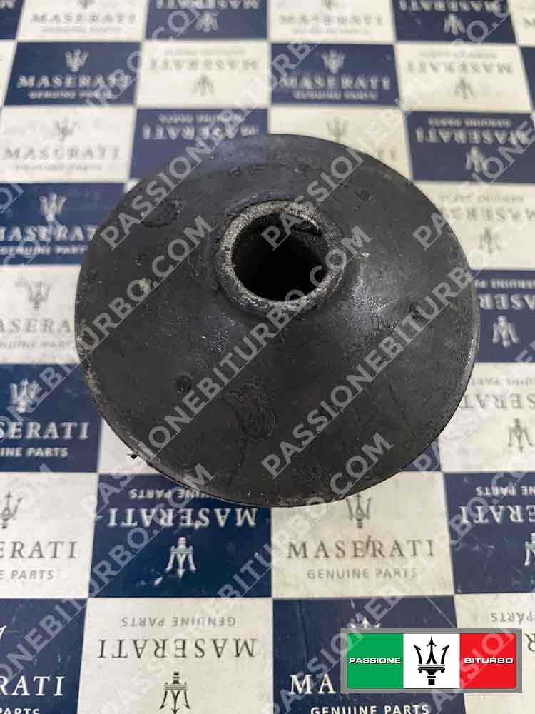 316620110 / 1 RUBBER CRADLE TIE RODS FRONT NEW