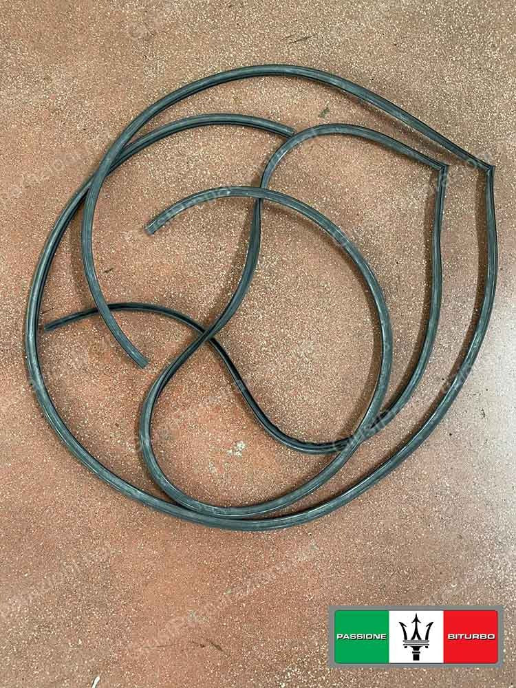 RIGHT/LEFT DOOR SEAL (COMPLETE SET)